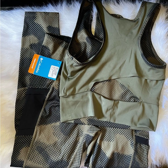 Columbia clothing - Picture 2 of 2